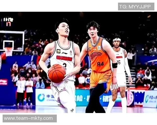 周琦眼伤初步检查结果乐观周一将公布最终诊断结果