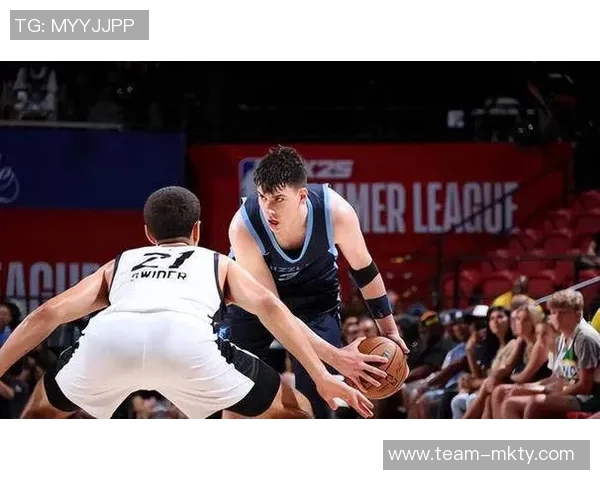 拉拉维亚谈艰难失利称球队表现顽强曾有机会逆转取胜