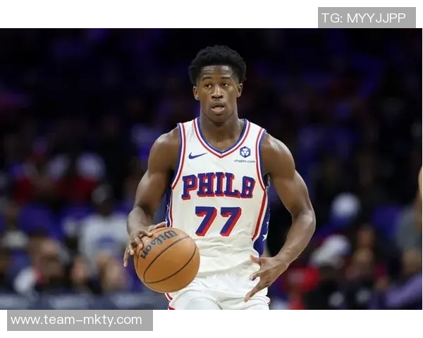 埃奇库姆表现出色四记三分助球队获胜贡献14分6篮板4助攻正负值11成为首发最高